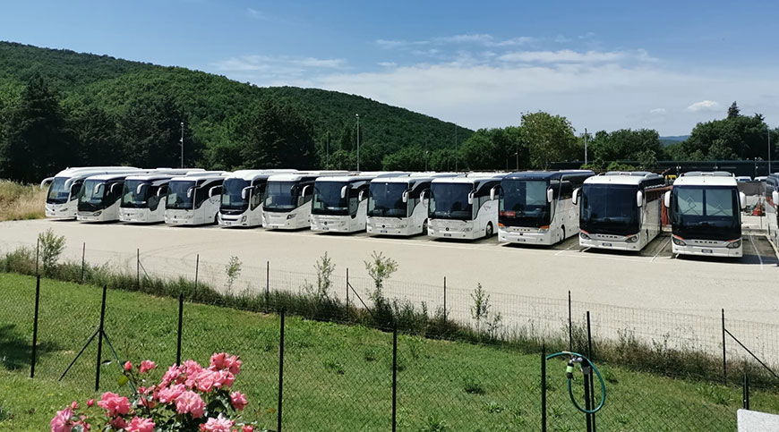 La Flotta di Autonoleggi Bevilacqua - Auto, Minibus e Autobus per viaggi a corto e lungo raggio