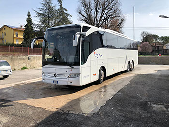 Noleggio autobus Mercedes Tourismo 58pax